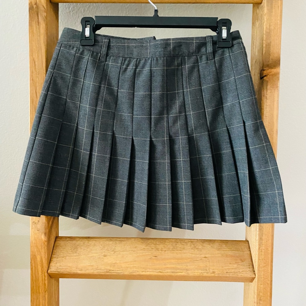 Zara pleated Mini Skirt.